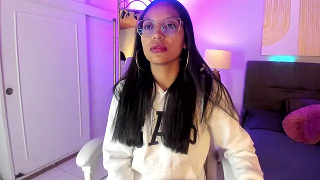miel ambar online show from May 27, 1:52 pm
