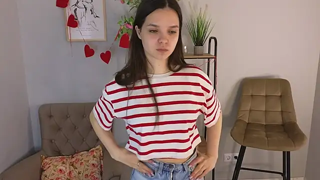 Sophie Jackiz online show from April 23, 12:29 pm