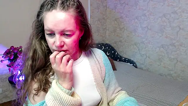 Fern Lust online show from May 14, 9:15 am