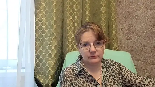 Miss SandraX online show from April 23, 3:25 pm