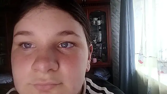 BeatriceMolands online show from May 21, 10:46 am