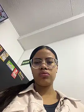 Susan Voltaire online show from May 7, 10:52 am