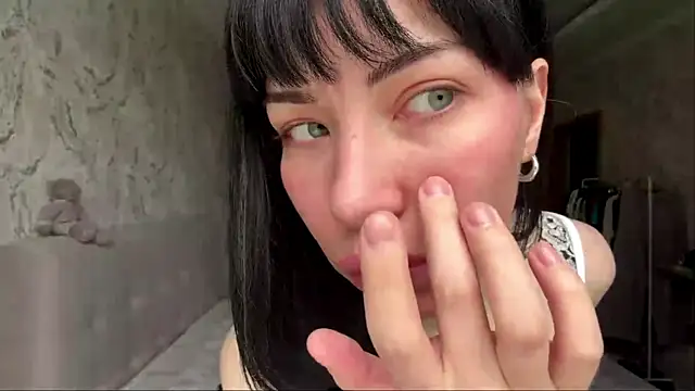 LuisaAlconcel online show from April 25, 6:49 am