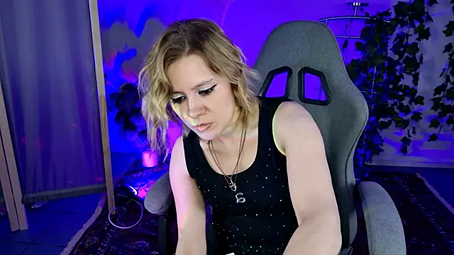 Kumiho 7777 online show from June 15, 2:34 am