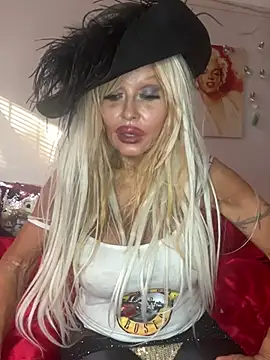 pammybarbwire online show from July 10, 6:08 pm