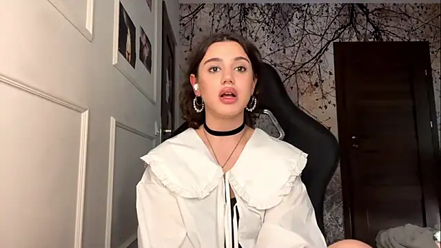 PamelaFougere online show from April 21, 3:08 pm