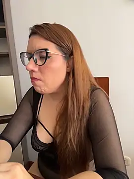 AliceMtz online show from April 24, 7:49 pm