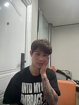 xiaowu2006 online show from April 21, 1:40 pm