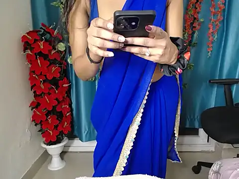 Naughtyy Ranii01 online show from April 27, 5:43 pm