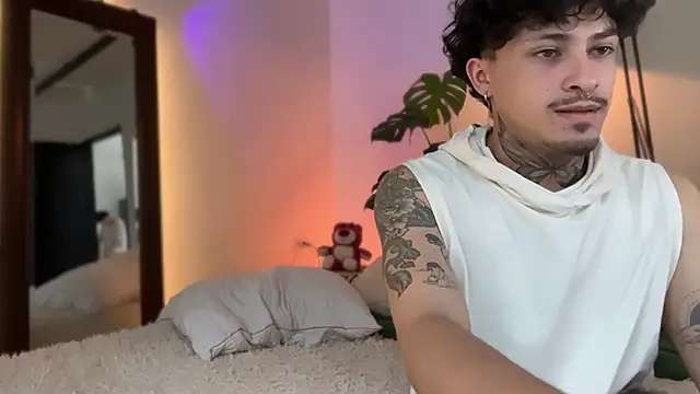 Noah and Steven online show from April 30, 5:51 pm