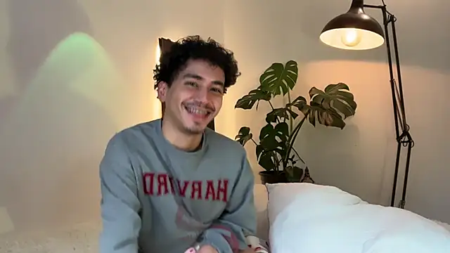 Noah and Steven online show from April 29, 5:30 pm