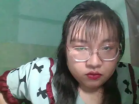 Minot01 online show from April 23, 5:15 pm