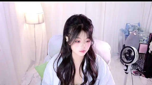 ChuYI-007 online show from April 21, 8:32 am