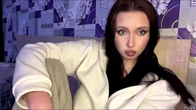 JanitaNetrosio online show from April 23, 12:29 pm