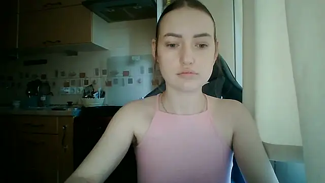 Lisanta online show from May 29, 1:20 pm