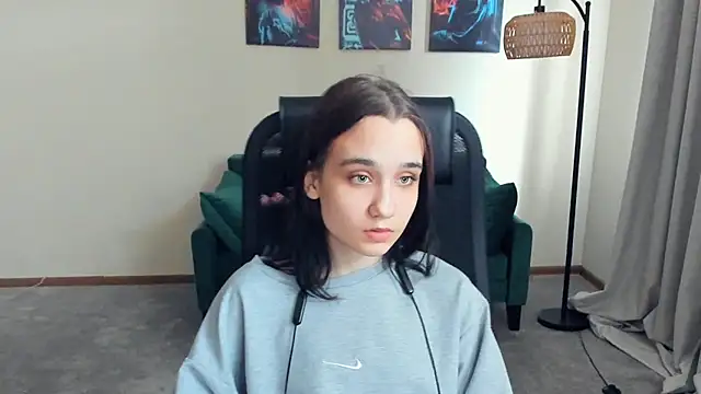 MarianHenaire online show from April 28, 10:08 am