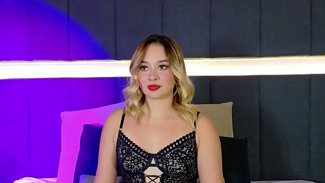 Sofia pamela  online show from May 19, 8:16 pm