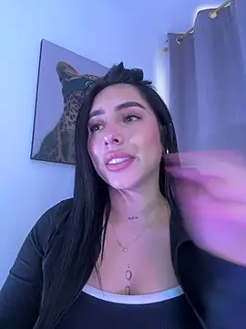 IsabellaNoir  online show from April 23, 9:50 pm