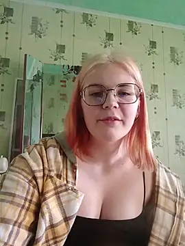 LoisFox online show from May 12, 3:37 am