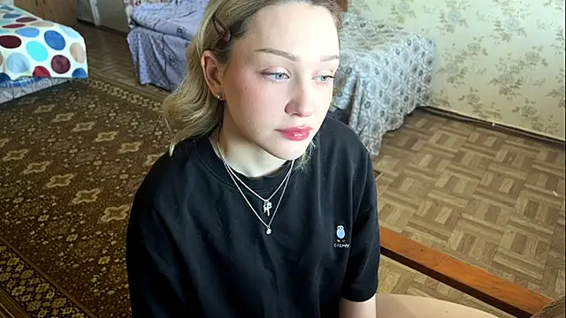 AlisiaStreitmatter online show from May 16, 6:49 am