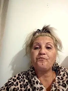 Divineblond online show from November 3, 7:51 pm