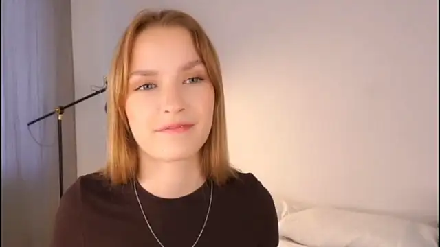 HellenSicyly online show from April 23, 8:00 pm