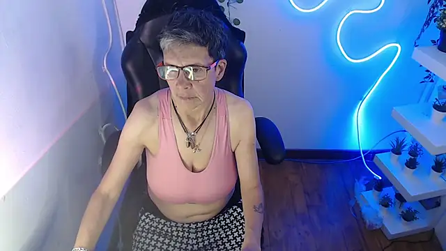 selena ferreira online show from July 15, 7:29 pm