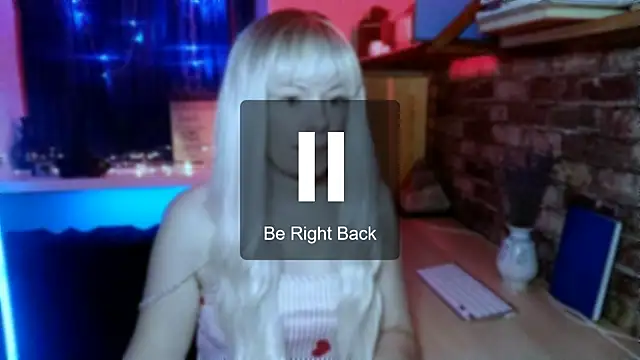 Fluffy Duffy962 online show from July 5, 9:53 pm