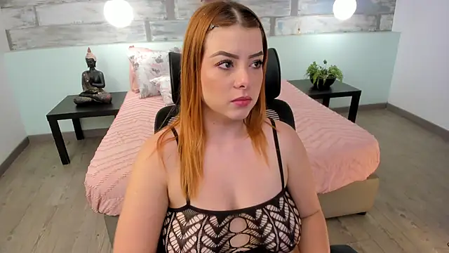 SweettVal  online show from July 29, 8:53 pm