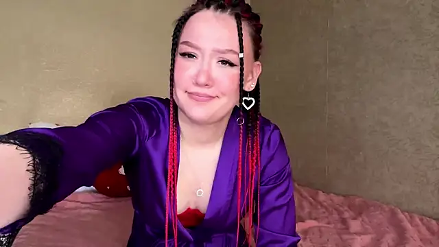 FlameDina online show from May 2, 11:46 am