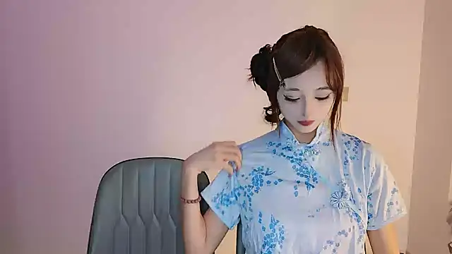 Zhizhi-99 online show from June 12, 5:43 pm