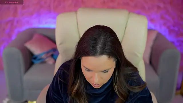ArinaVoicee online show from May 1, 2:31 pm