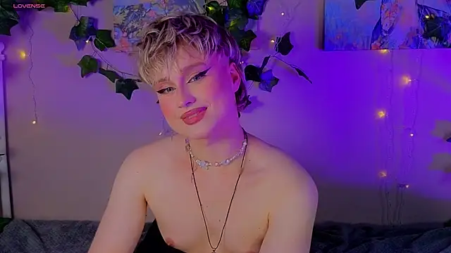 cumboydoll online show from July 2, 9:43 pm