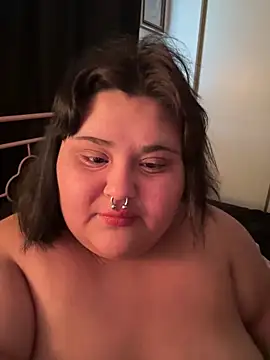 tattooedslut666 online show from June 8, 1:56 pm