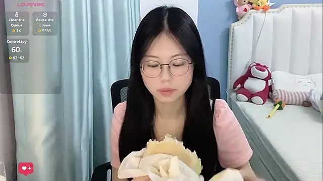 Luna-666 online show from May 26, 3:11 pm