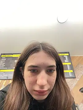 Laurie Corny online show from April 26, 11:52 am