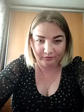 MiyaOlliver online show from May 10, 11:01 am