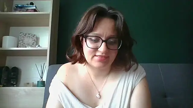 sensual paris online show from July 31, 5:41 am