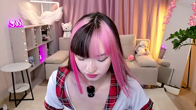 Miiya Aria  online show from July 10, 1:28 am