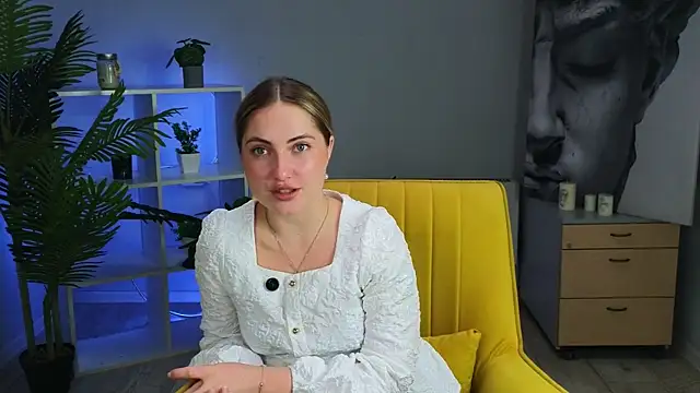 BernardaKrasner online show from April 28, 1:59 pm