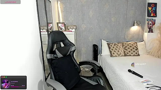 alessia anderson online show from September 20, 11:47 pm