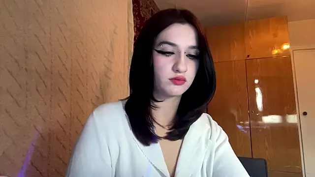 MarindaLueth online show from April 28, 3:05 pm