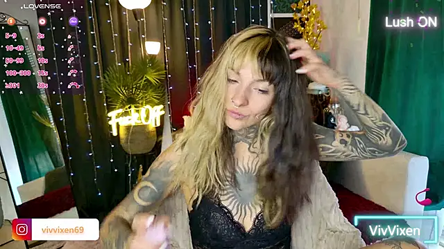 VivVixen online show from June 19, 3:48 pm