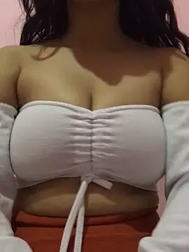 MALAKNOUR99 online show from May 10, 10:34 pm