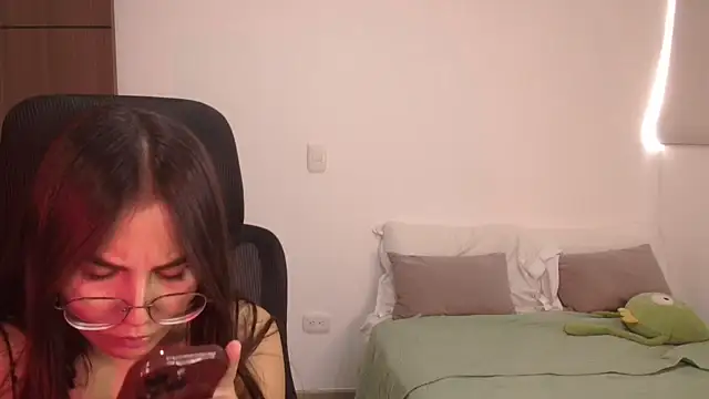 abbyyandmaxx online show from June 12, 7:00 pm