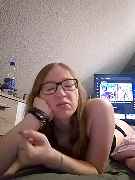 Freaky-Doll online show from May 29, 10:19 pm