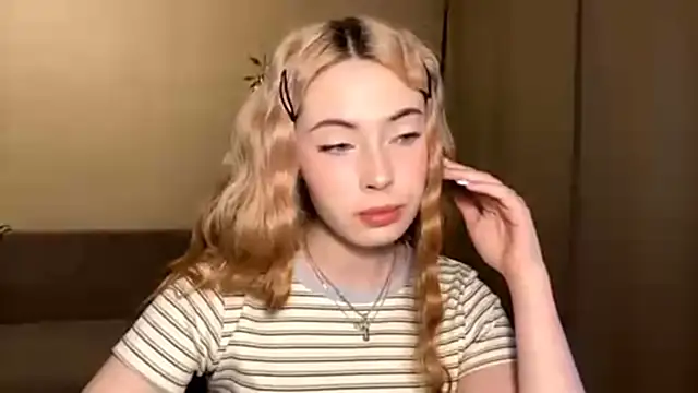 JacquiKelder online show from May 11, 1:24 pm
