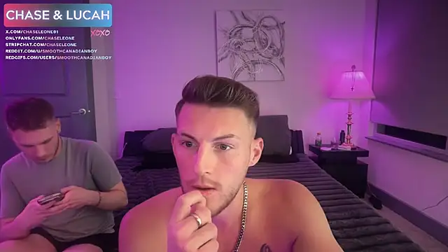 chaseleone online show from May 5, 2:14 am