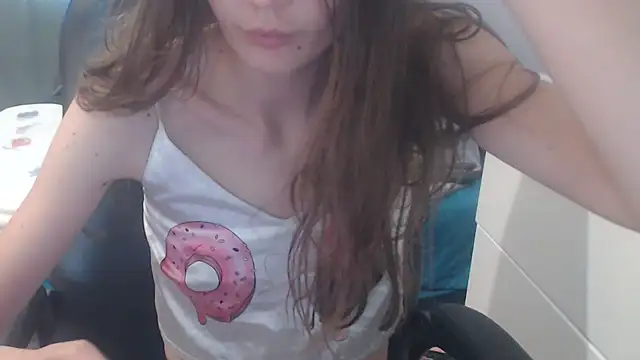 juili juili online show from June 9, 3:22 pm