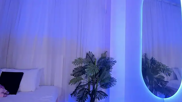 trixxie 18 online show from July 9, 12:02 am
